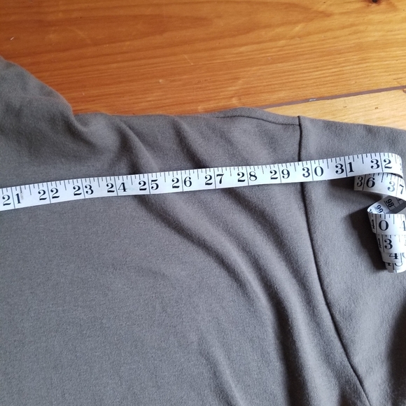 Free People Sweater. Size Medium - Picture 8 of 11